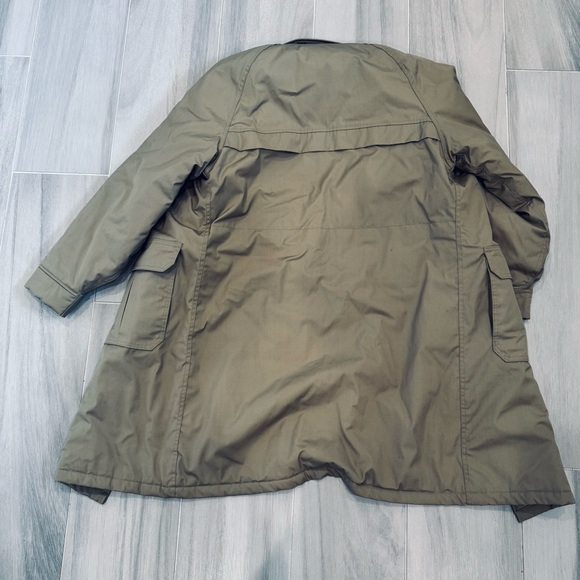 Vintage Men’s Woolrich Tan Trench Coat Rain Coat Medium - Picture 8 of 9